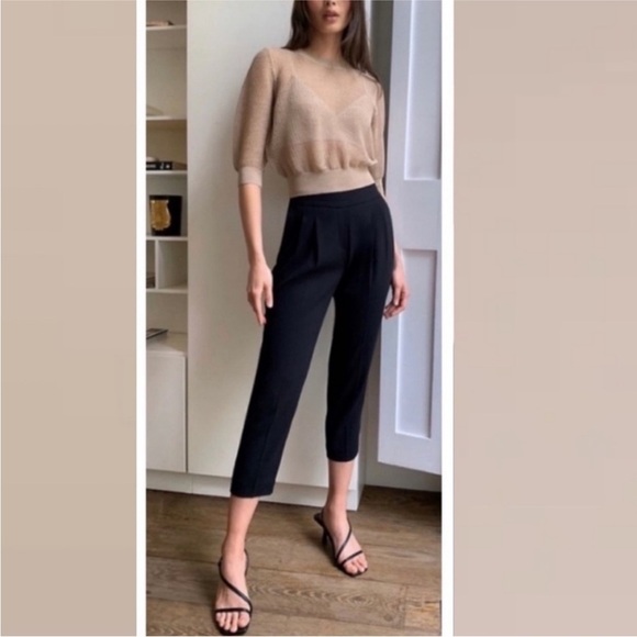 Aritzia Babaton Black Crepe Pleated Cropped Pants Size 8 B2 - Picture 1 of 6